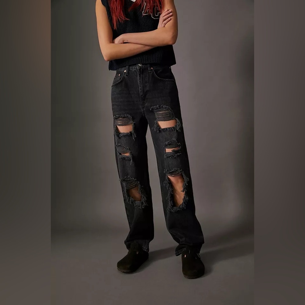 BDG black wash wide ripped jeans 𝜗𝜚⋆₊˚